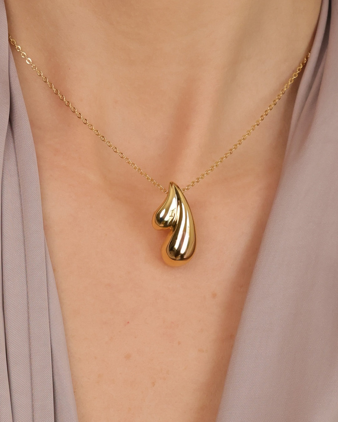 Drop Necklace