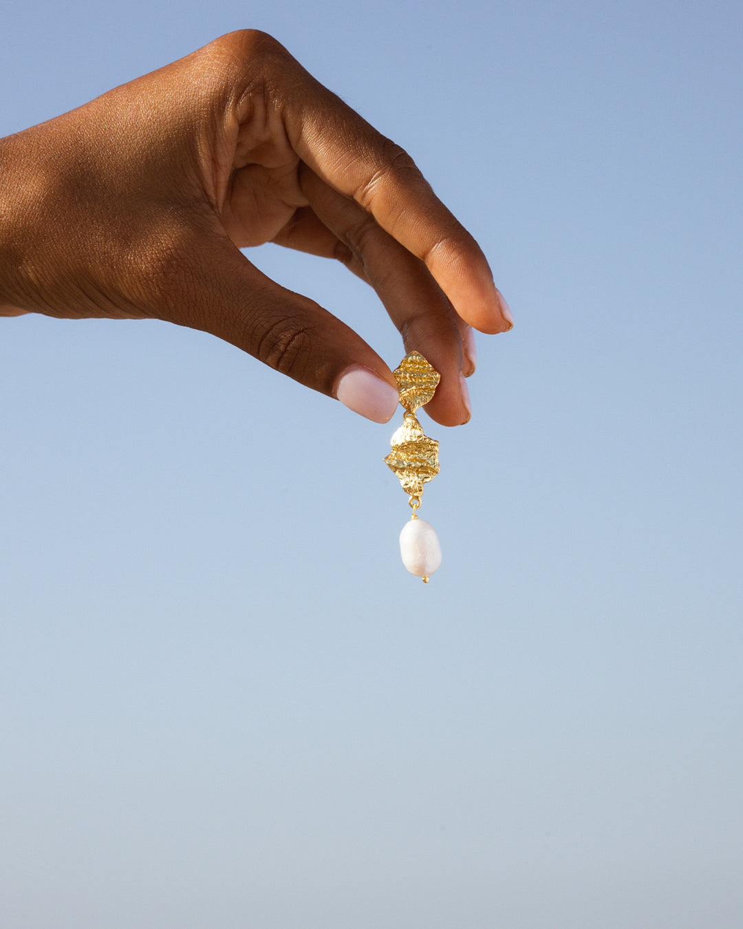 Sloane Pearl Earrings