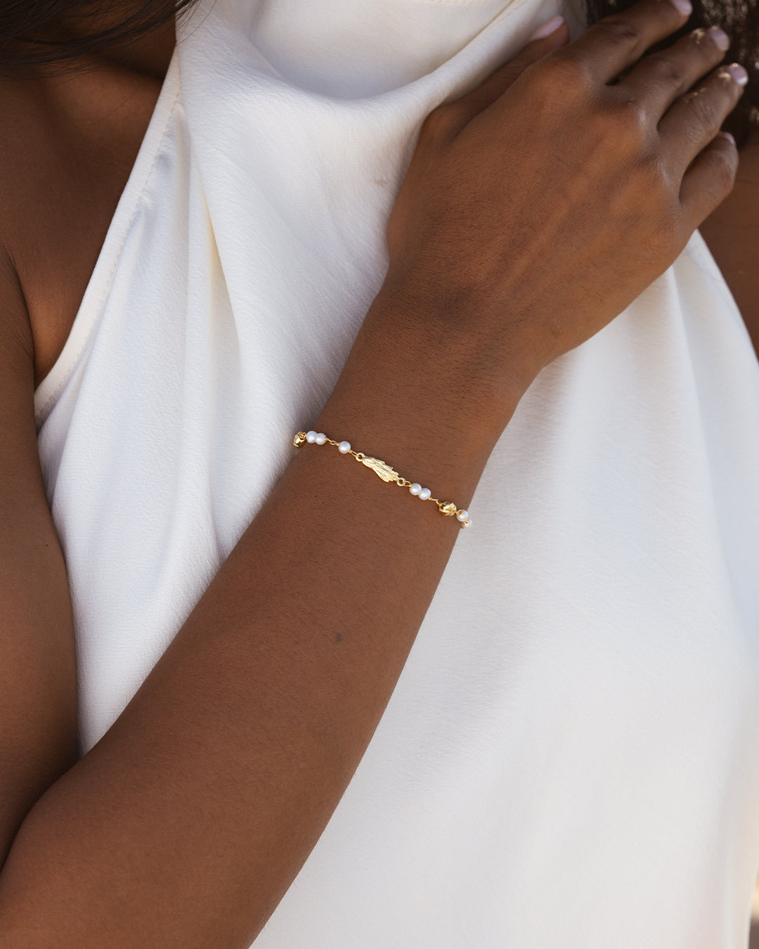 Shana Pearl Bracelet