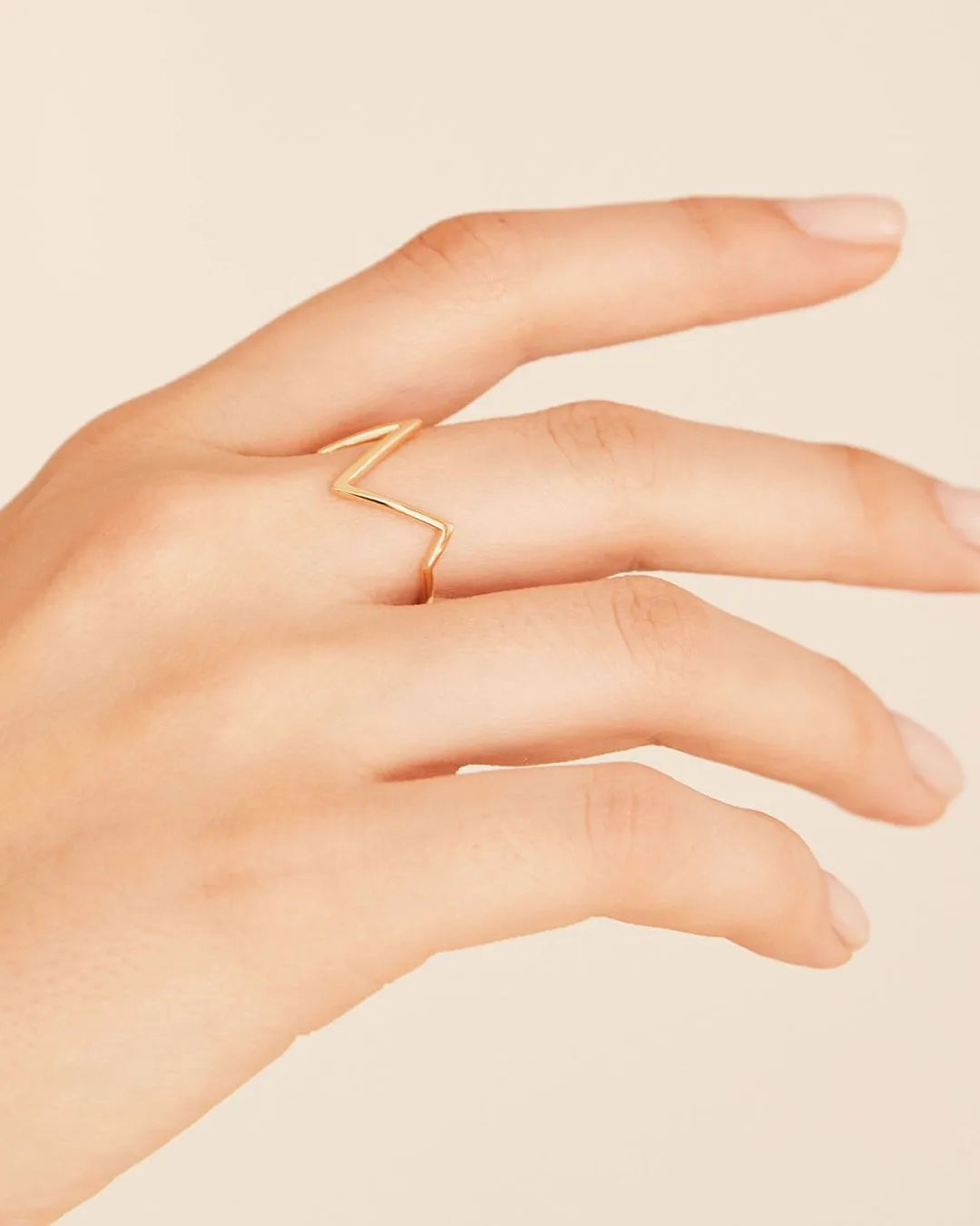 Mounty Mountain Ring
