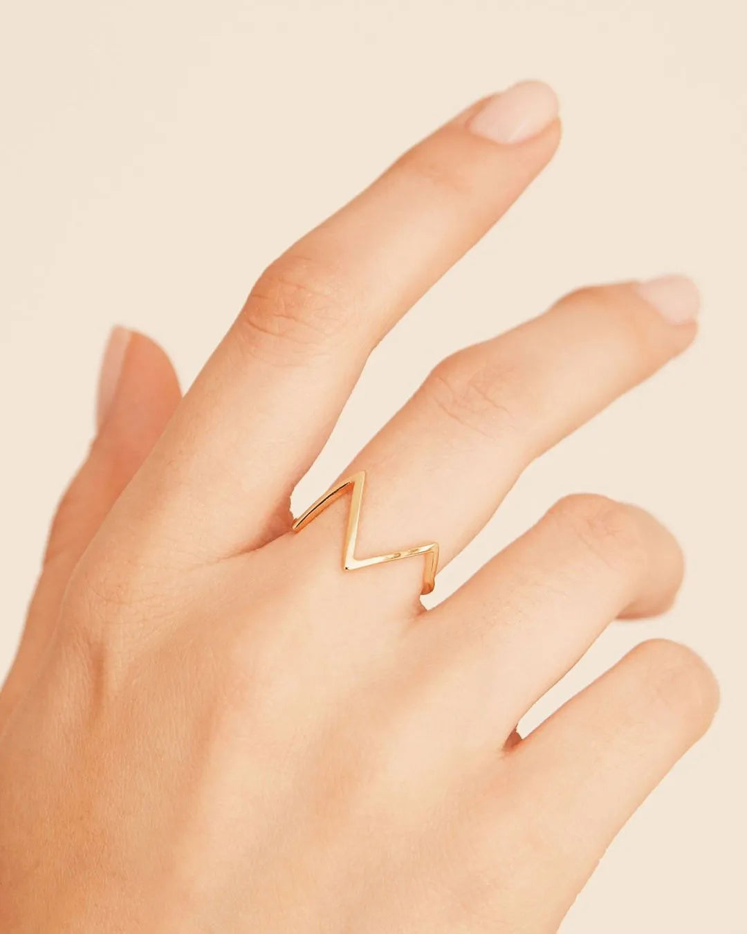 Mounty Mountain Ring