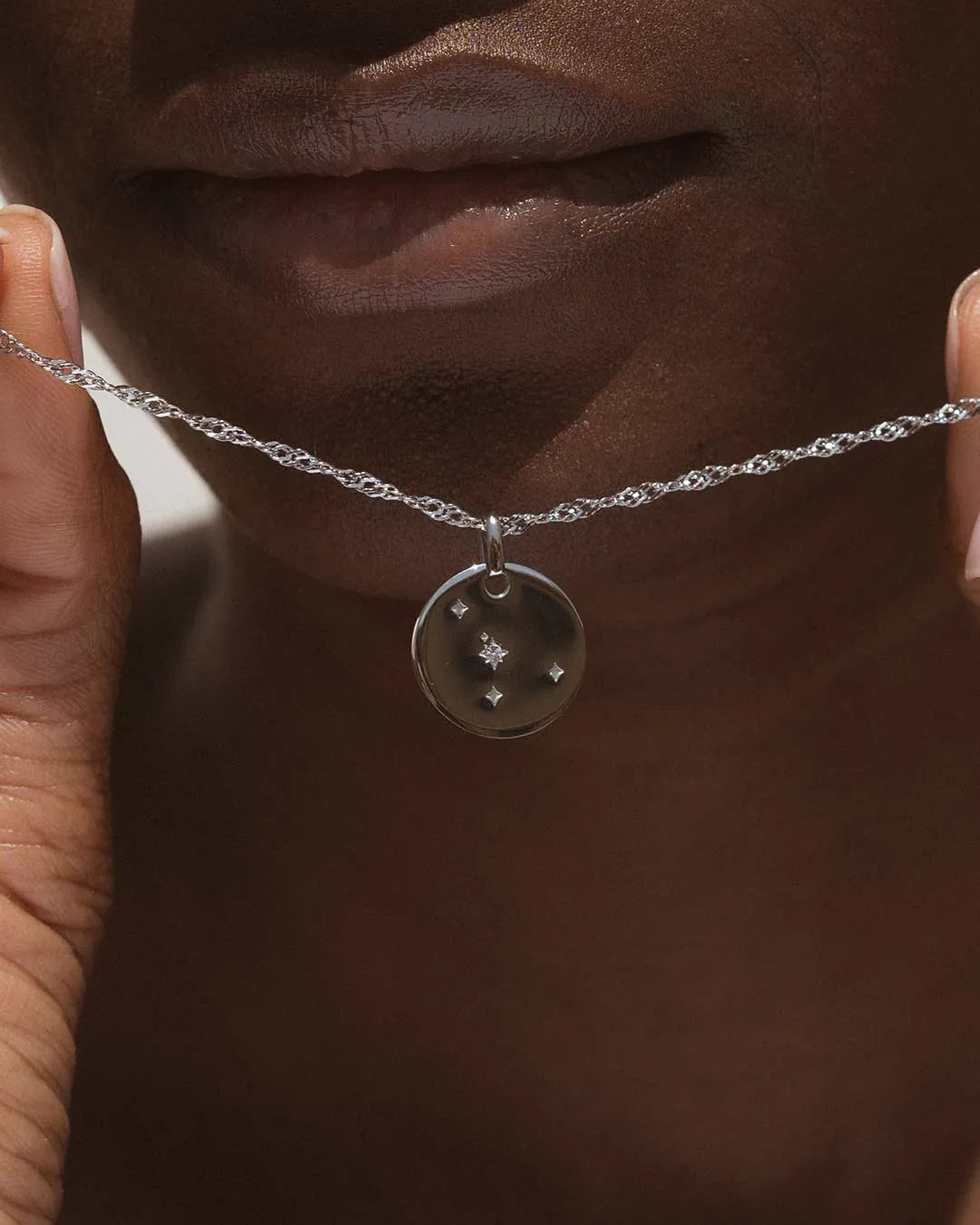 Collar Plateado Zodiaco Cancer