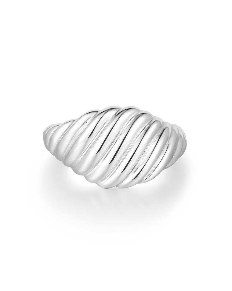 Anillo plateado Maude