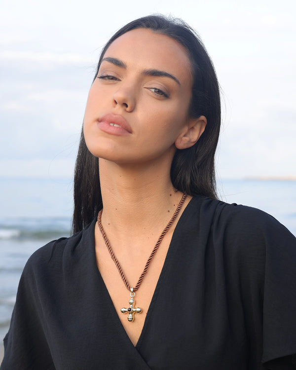 Collar Cruz Osiris