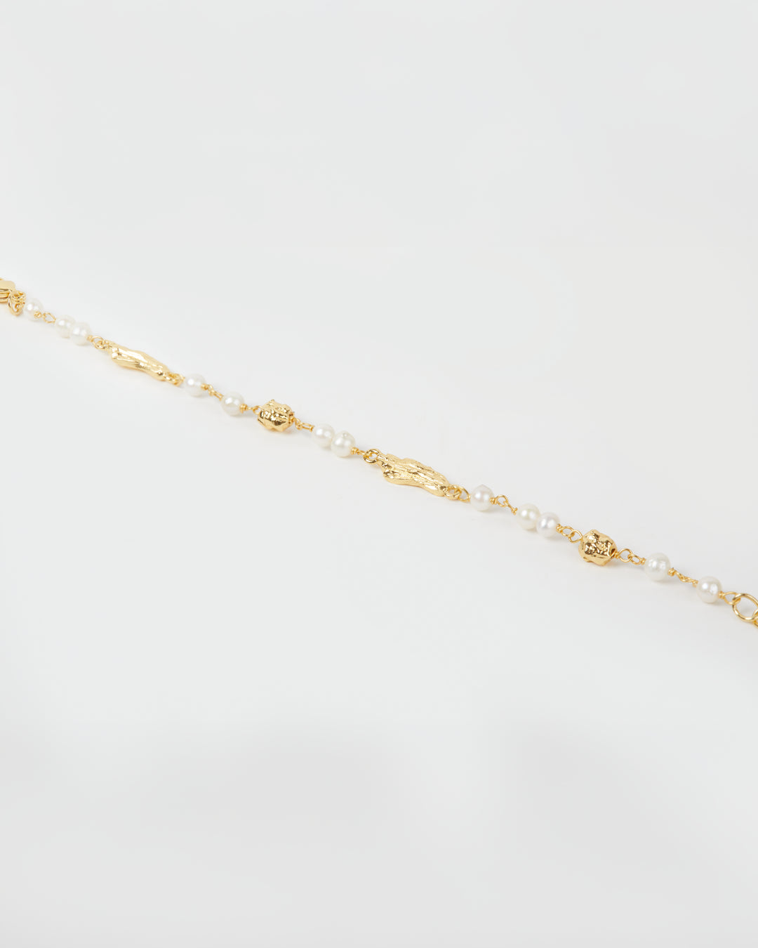 Shana Pearl Bracelet