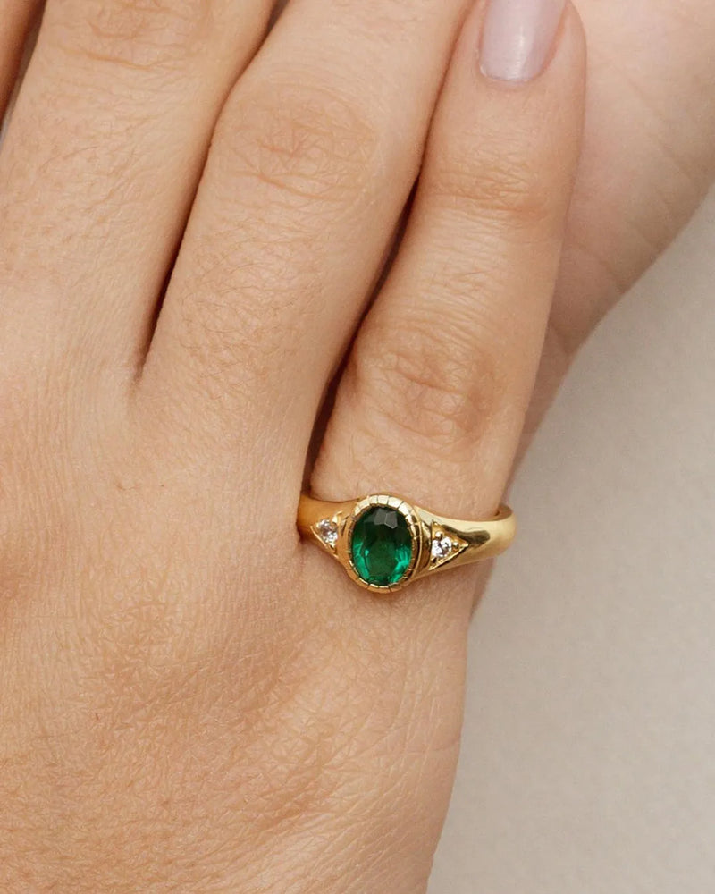 Anillo Dorado Jade Verde Boho Murona MURONA