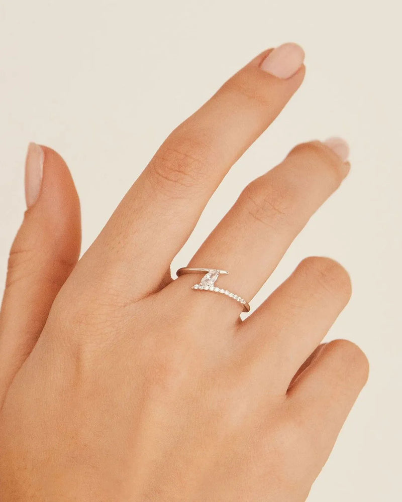 Jane Zirconia Silver Ring