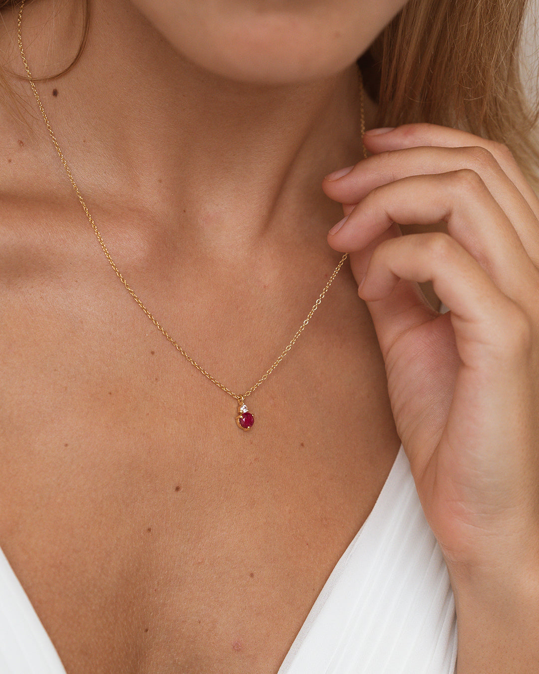 Collar Birthstone Julio - Rubí