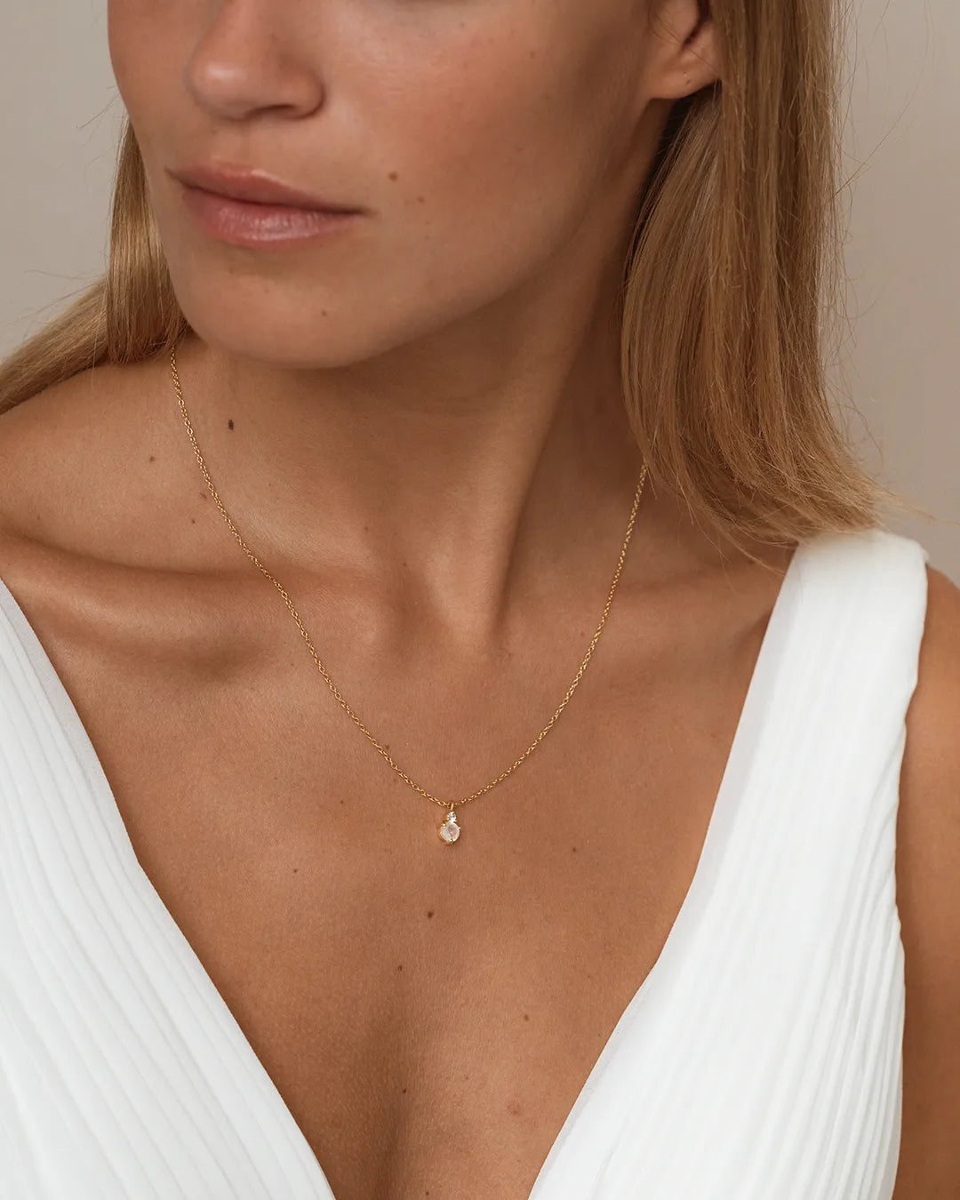 Birthstone Necklace June - Moonstone